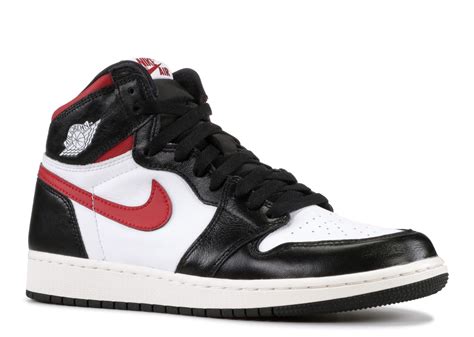 jordan retro foot locker